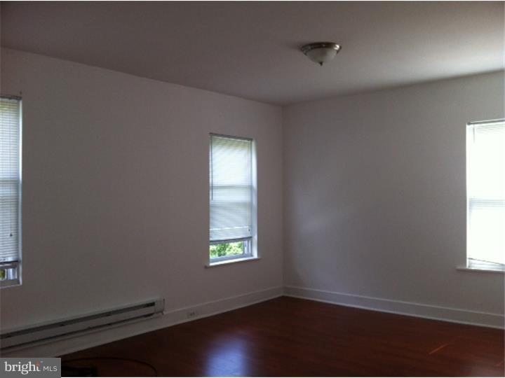 LANSDOWNE - Residential Income