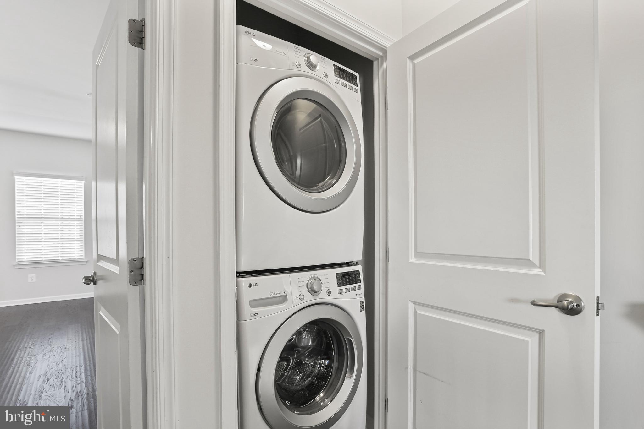 PARKSIDE - Residential Lease