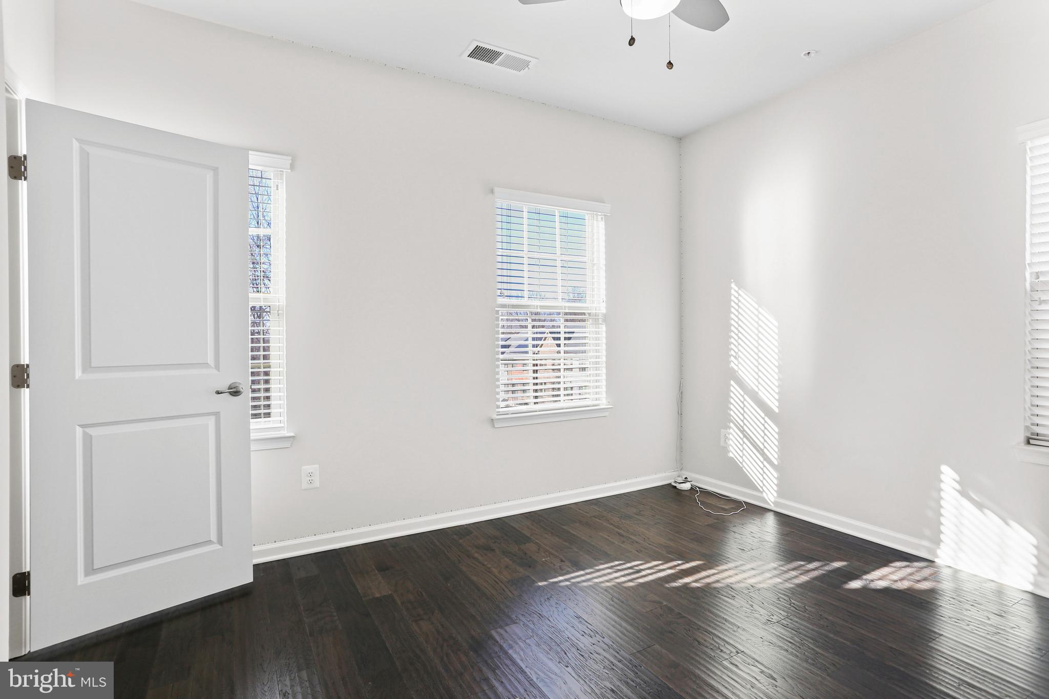 PARKSIDE - Residential Lease