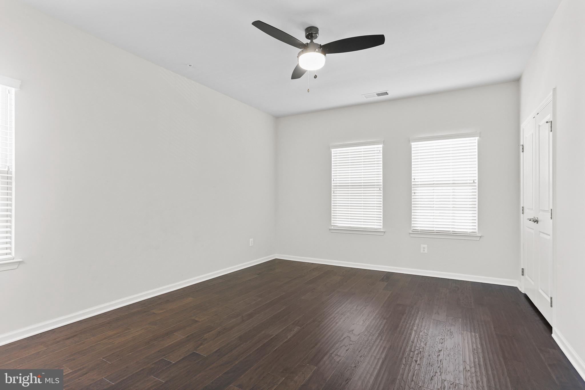 PARKSIDE - Residential Lease