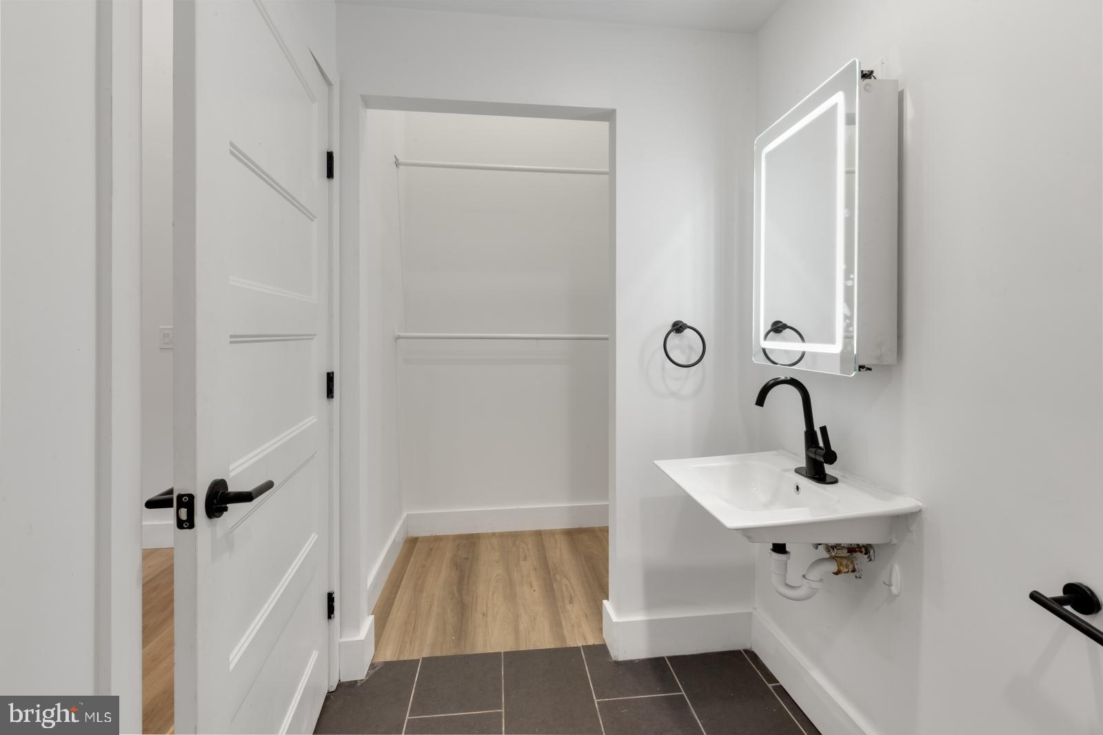 NORTHERN LIBERTIES - Residential Lease