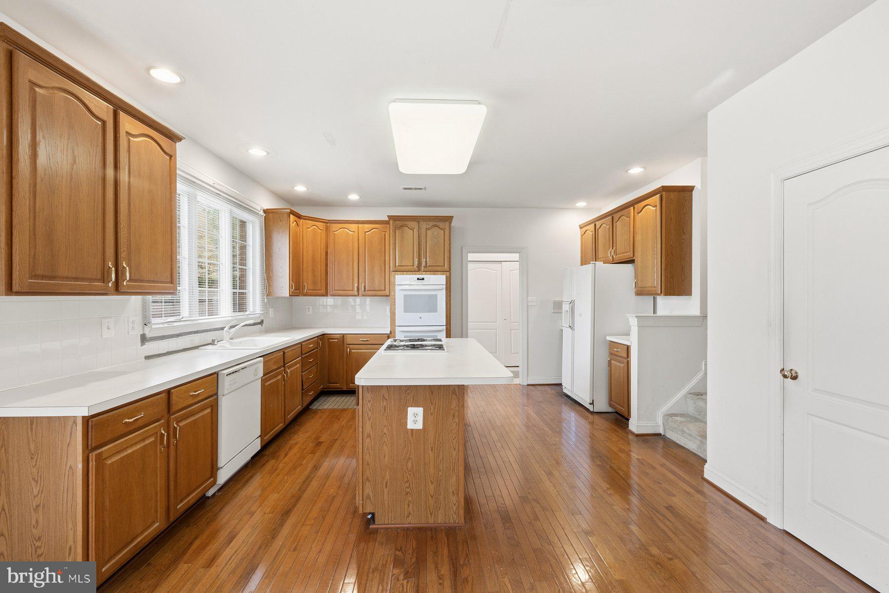 BROOKE MANOR ESTATES - Residential