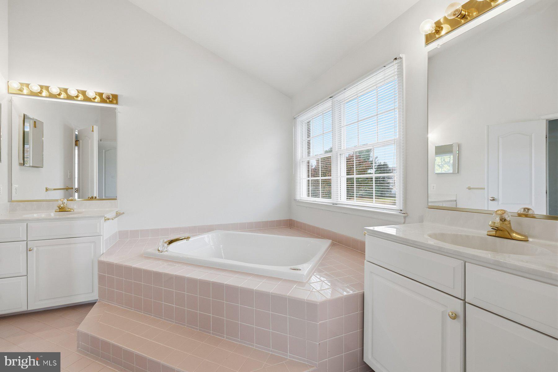 BROOKE MANOR ESTATES - Residential