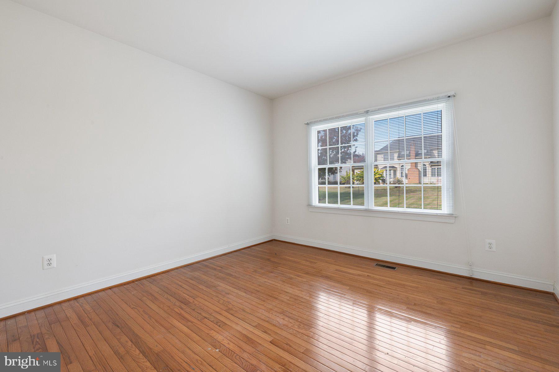 BROOKE MANOR ESTATES - Residential