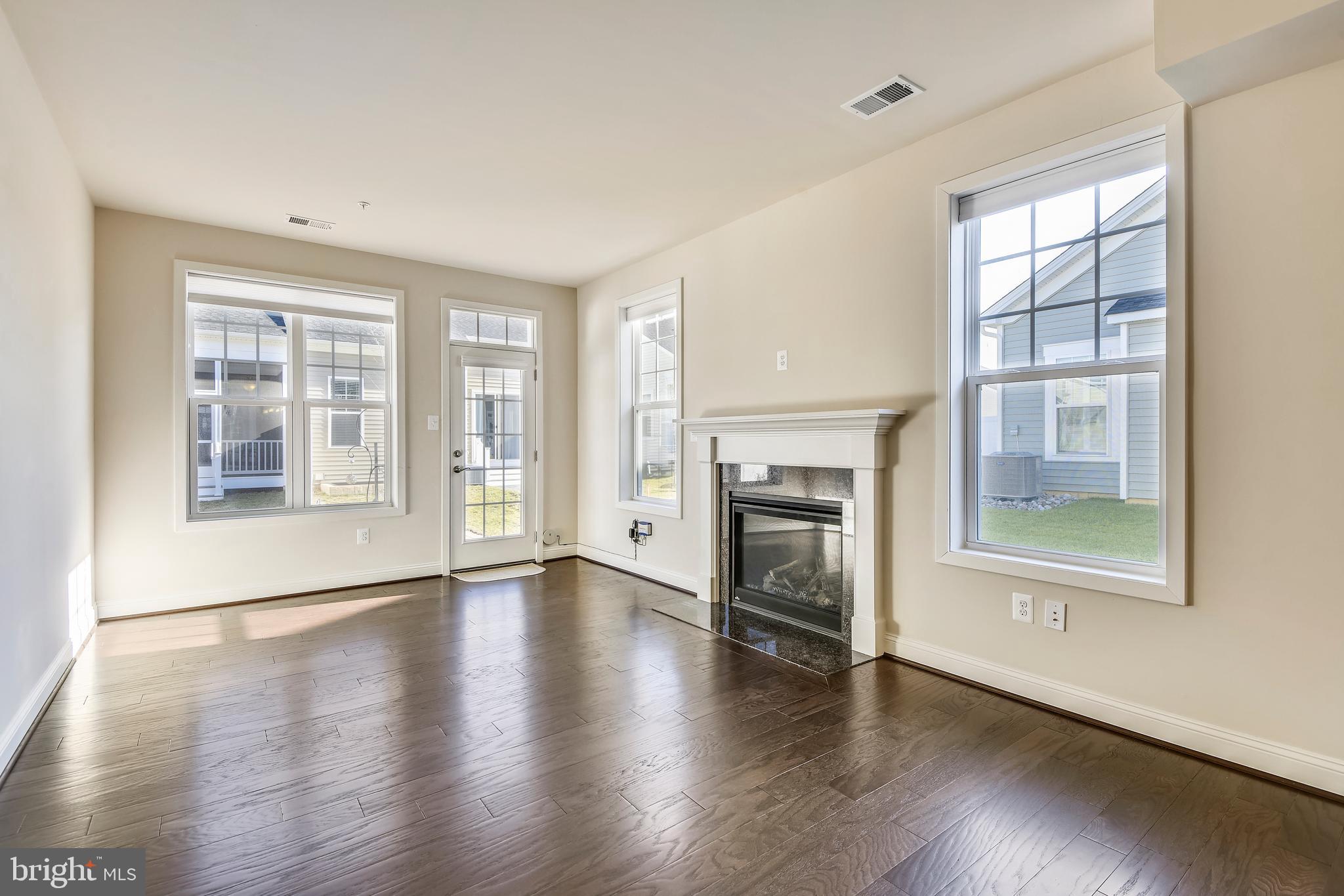 TWO RIVERS - Residential