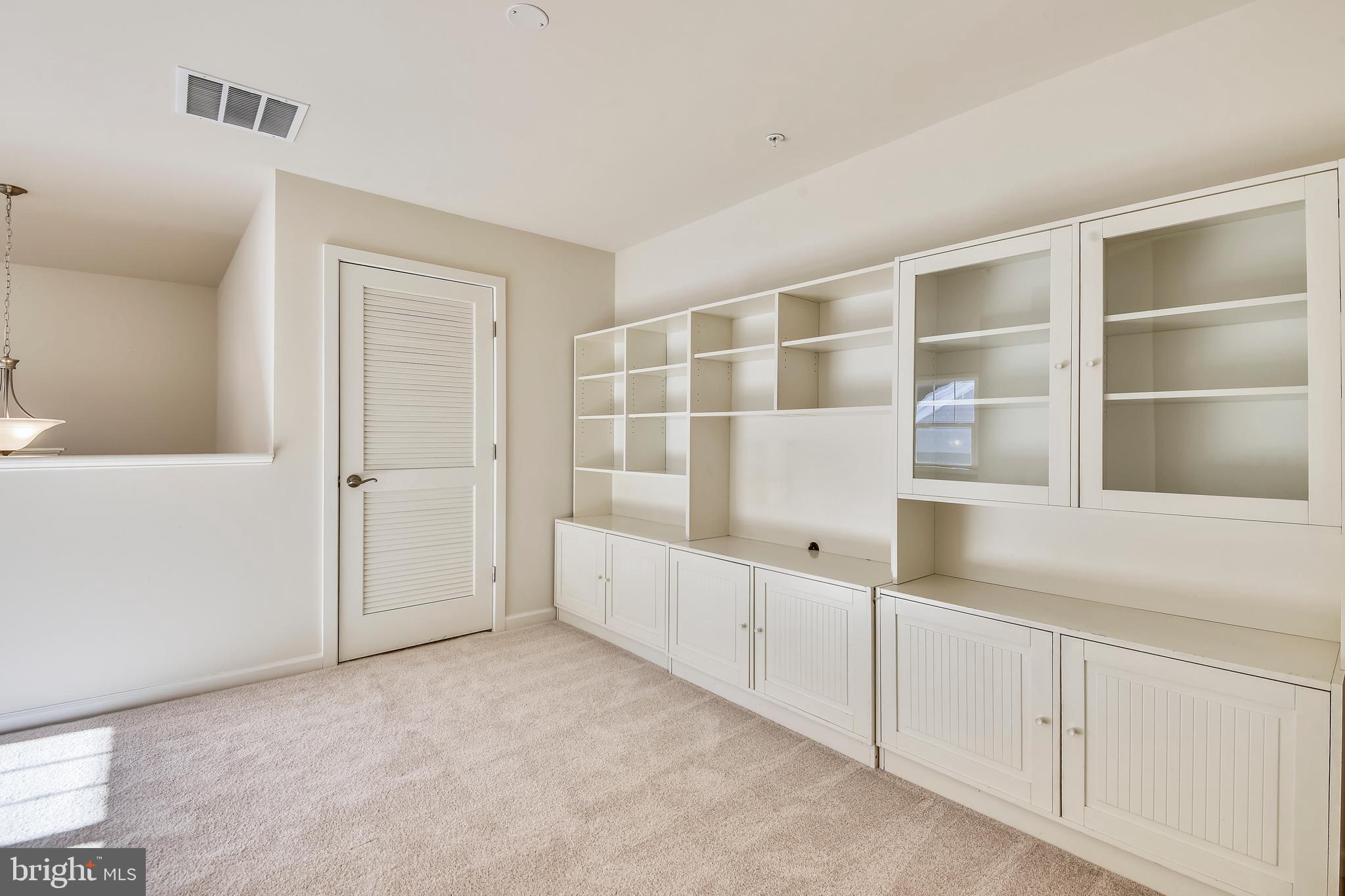 TWO RIVERS - Residential