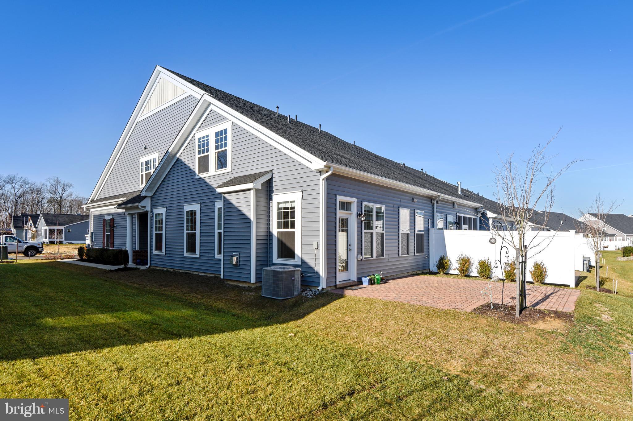 TWO RIVERS - Residential