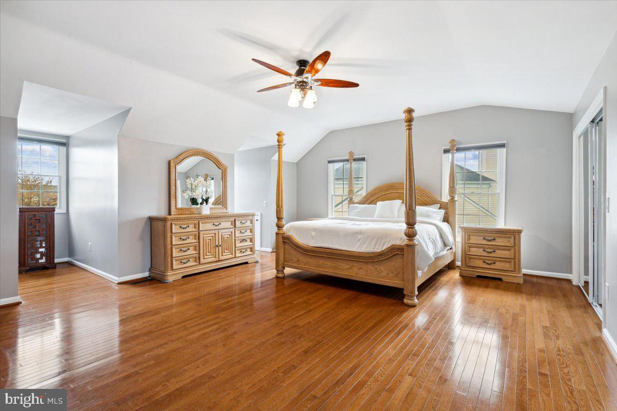 MONARCH RIDGE - Residential