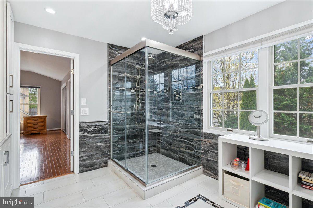 MONARCH RIDGE - Residential