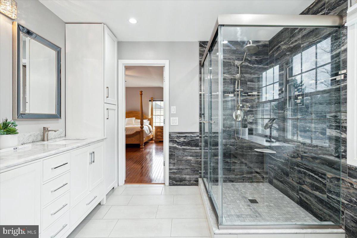 MONARCH RIDGE - Residential