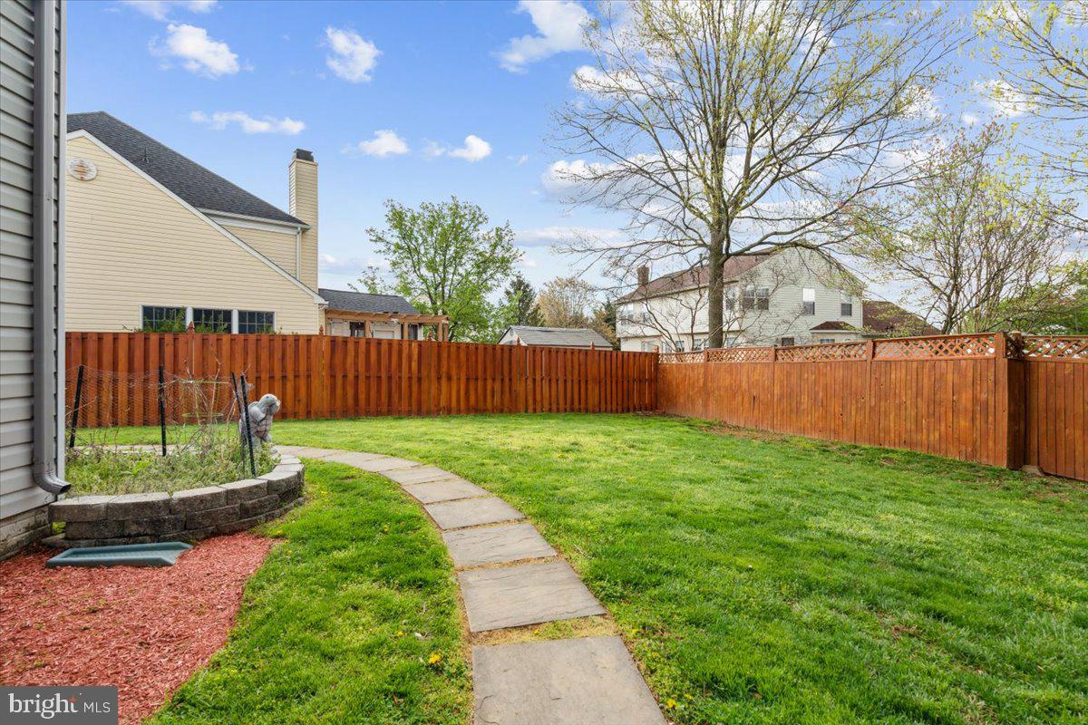 MONARCH RIDGE - Residential