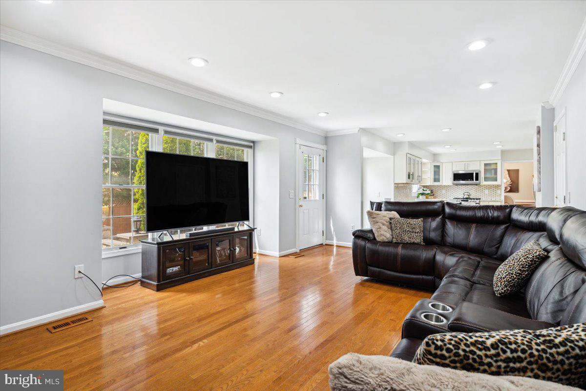 MONARCH RIDGE - Residential