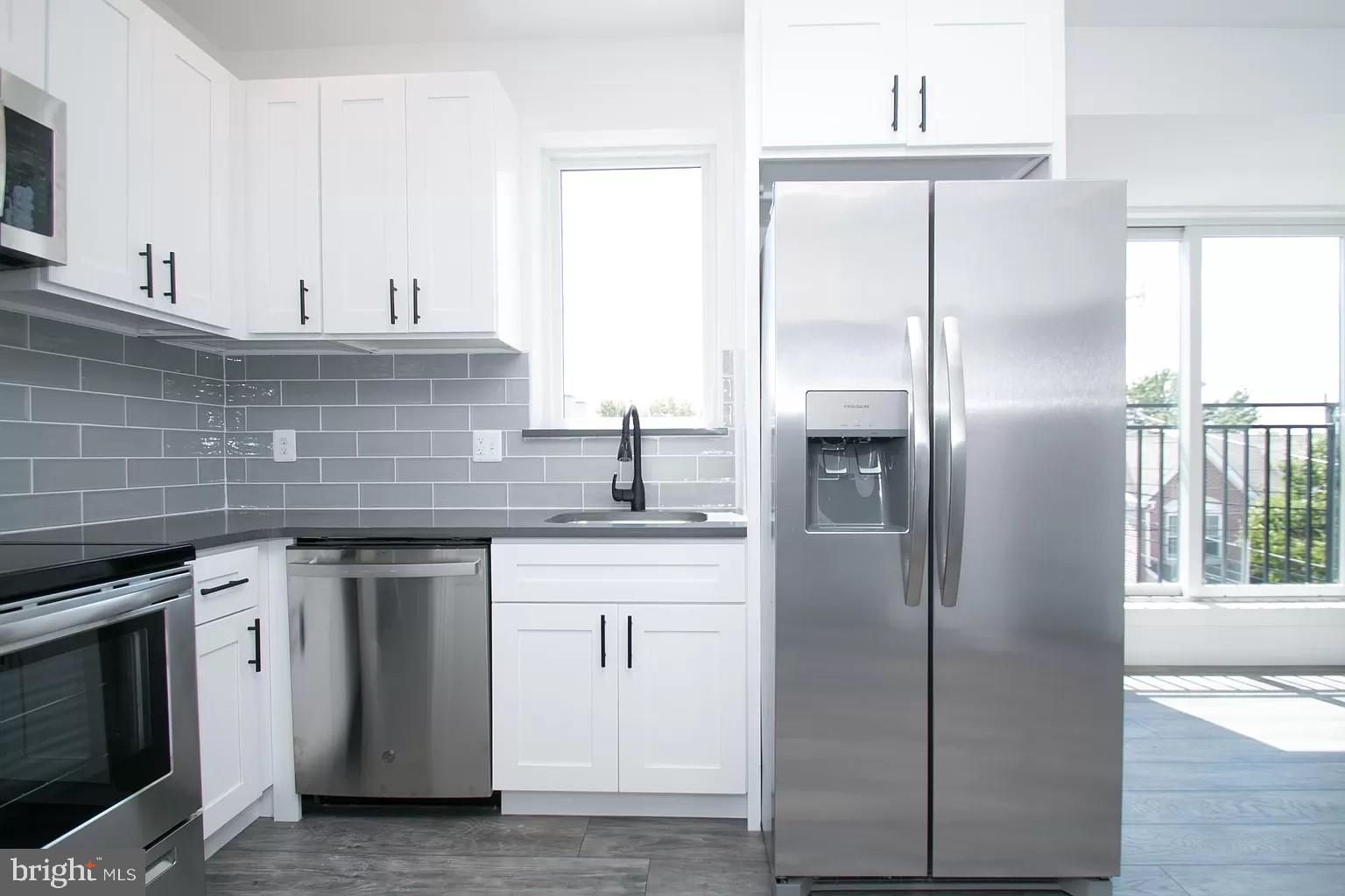 BELMONT - Residential Lease