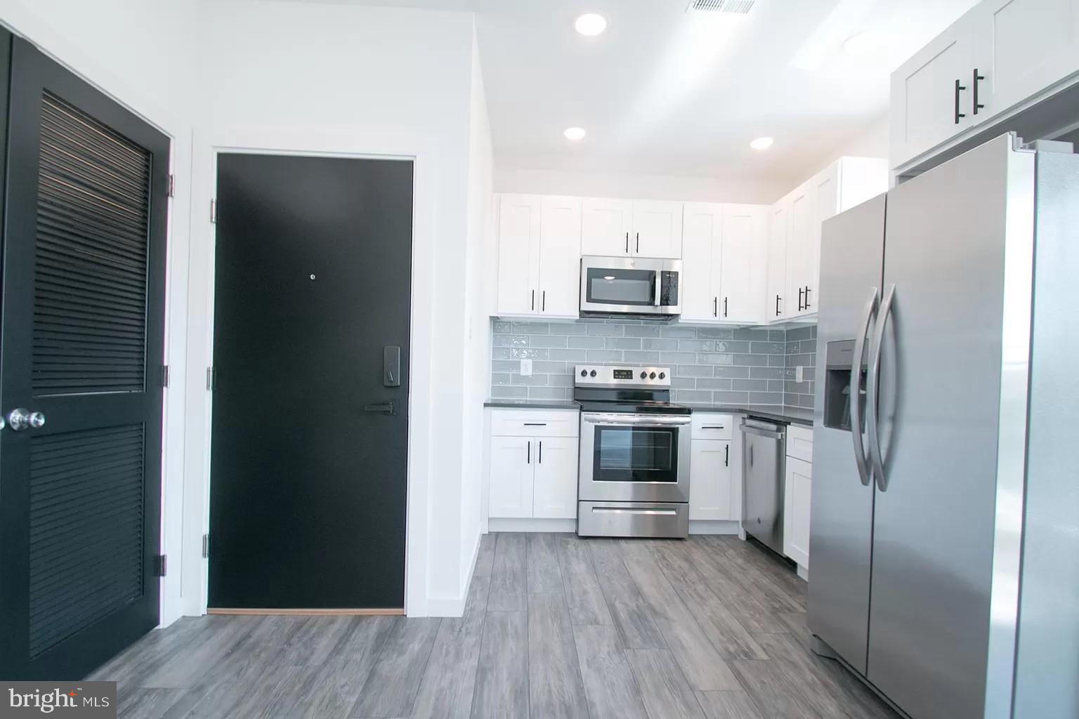 BELMONT - Residential Lease