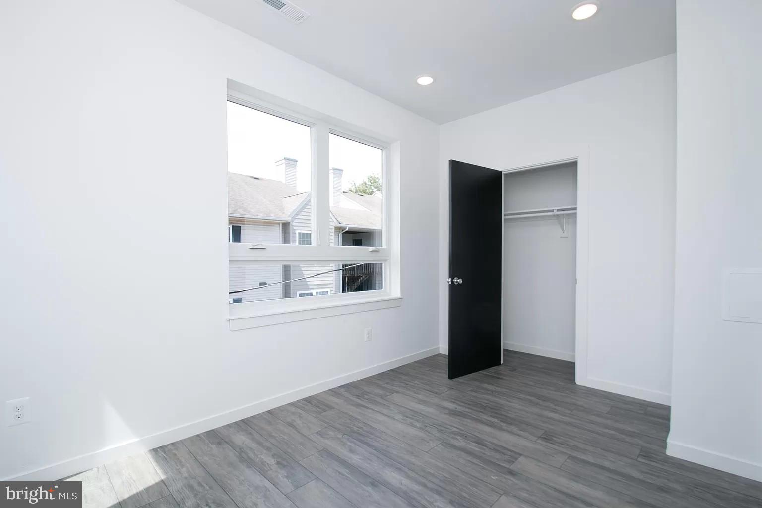 BELMONT - Residential Lease