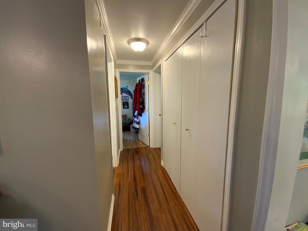 SHERWOOD FOREST SHORES - Residential