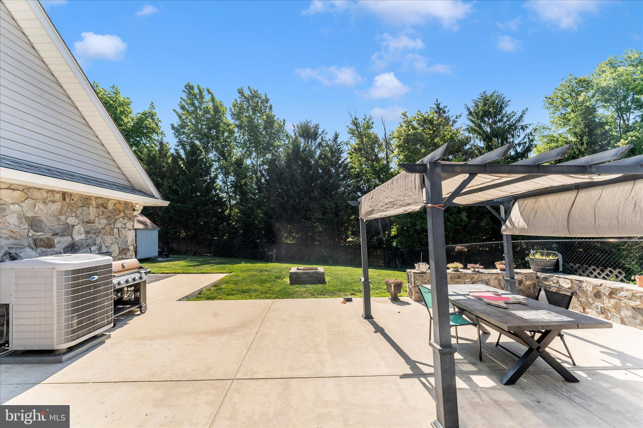 BEAVERBROOK - Residential