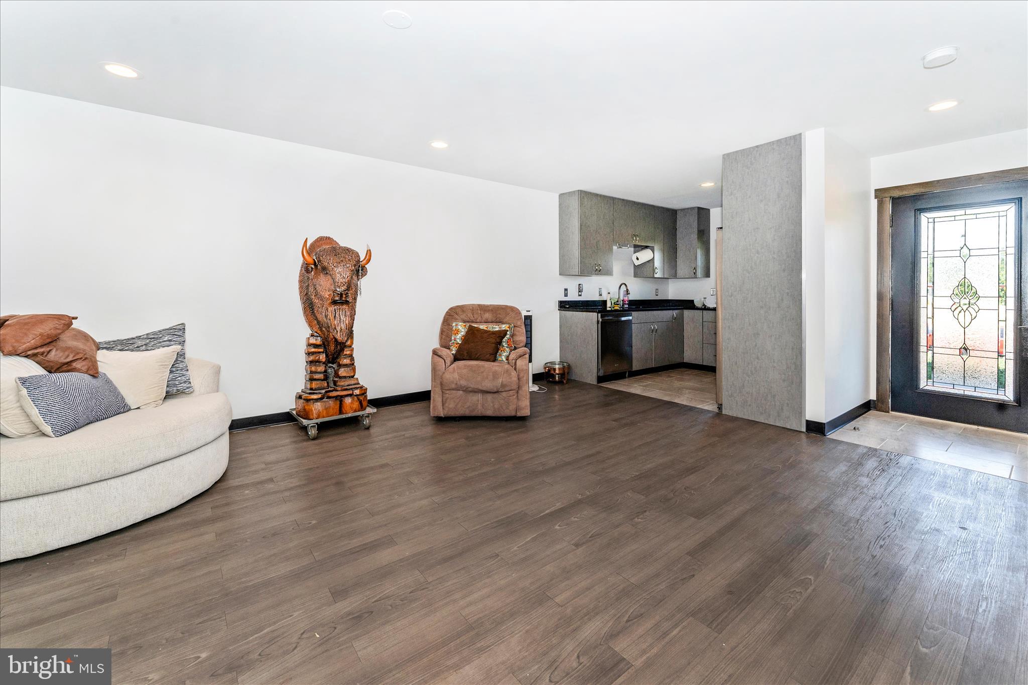BEAVERBROOK - Residential