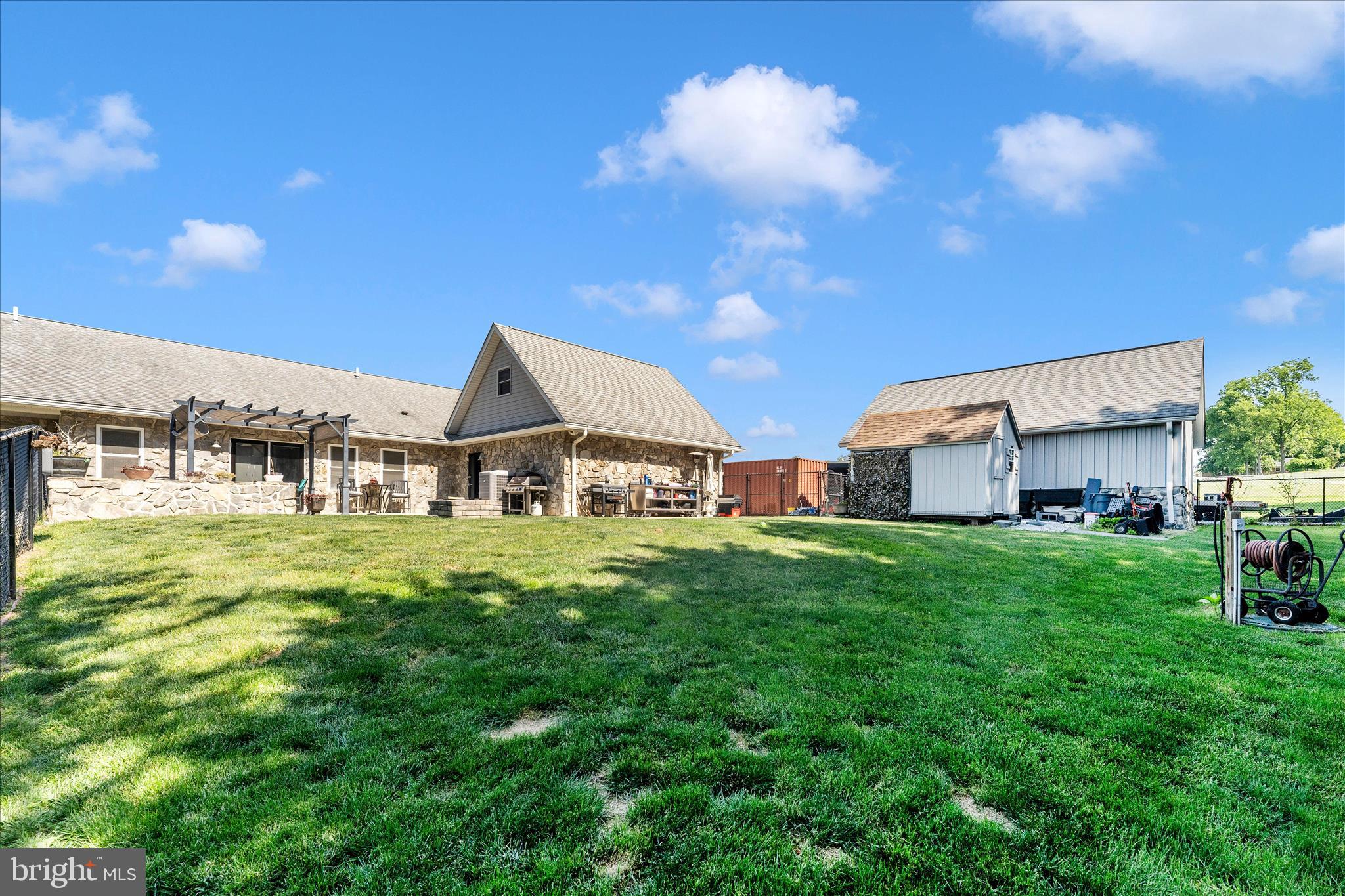 BEAVERBROOK - Residential