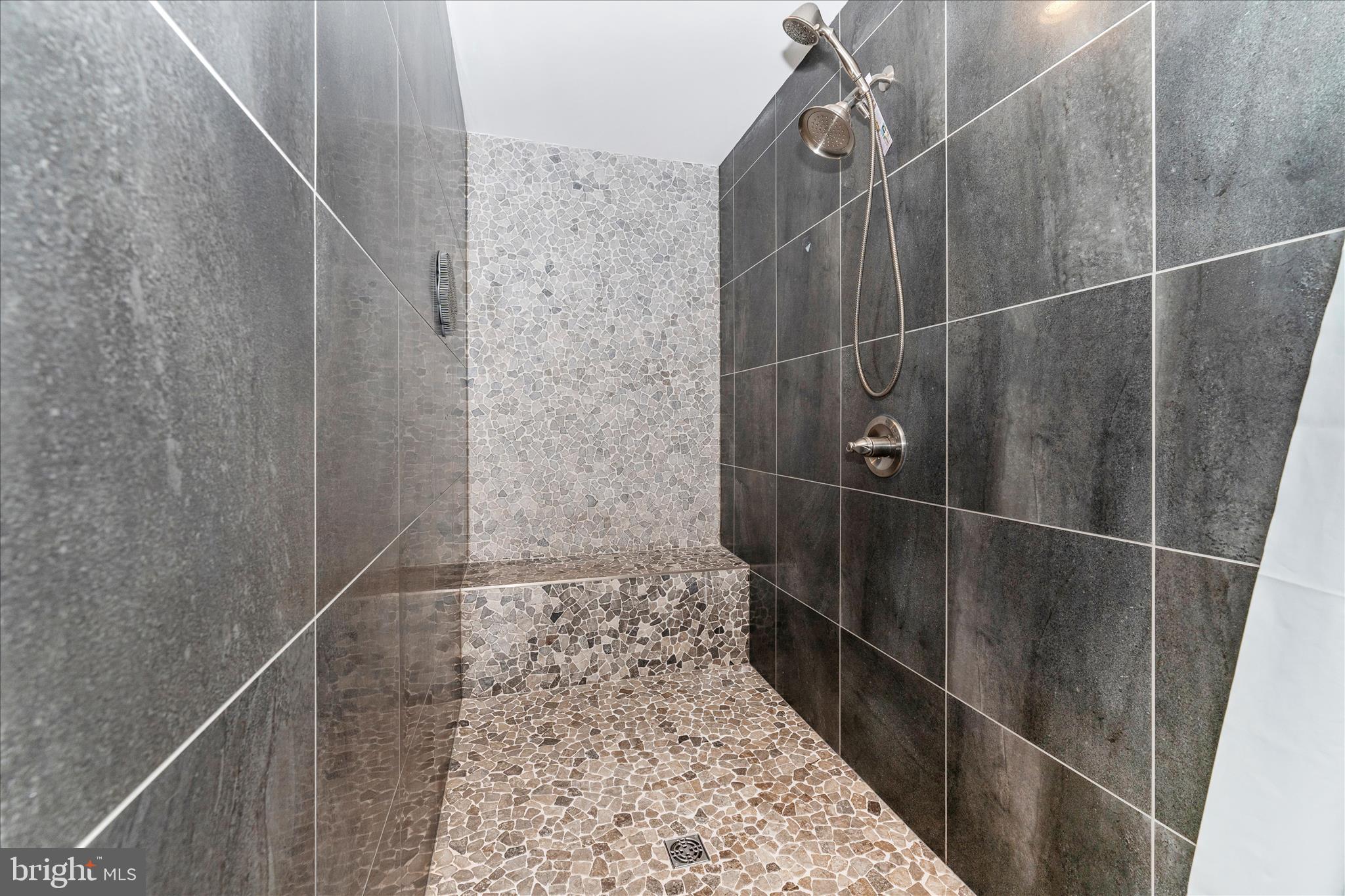 BEAVERBROOK - Residential