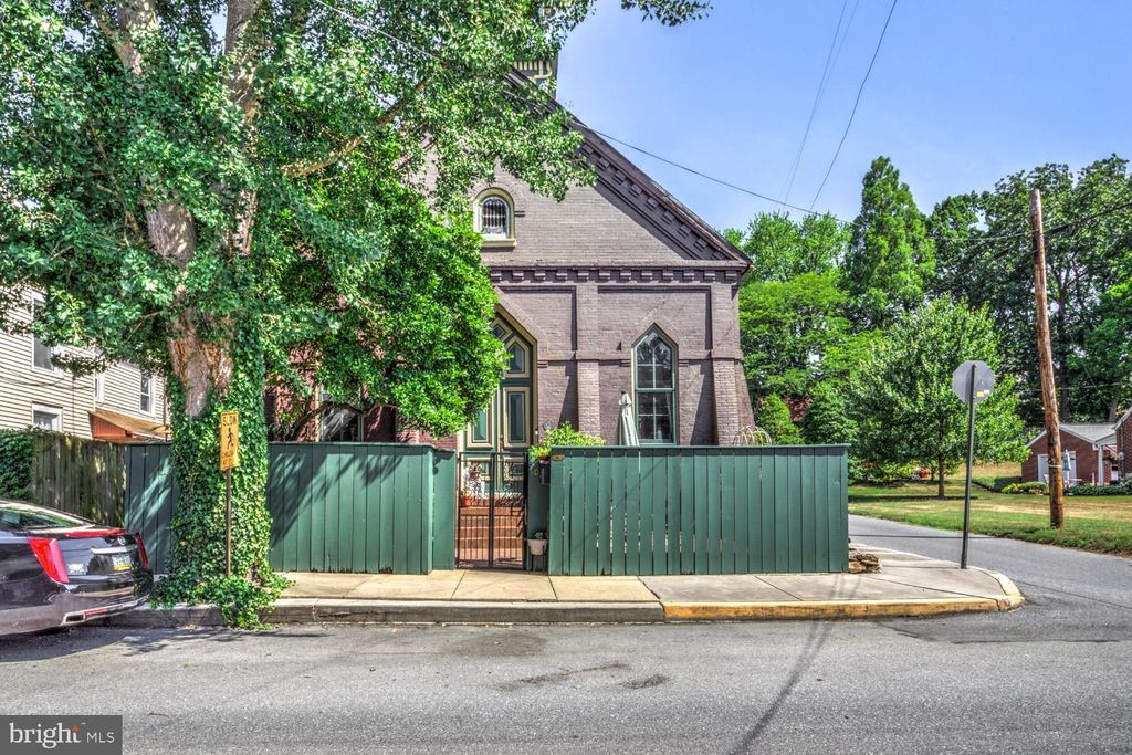 Photo of 102 W Walnut Street 1/2, MARIETTA, PA 17547 (MLS # PALA2060600)