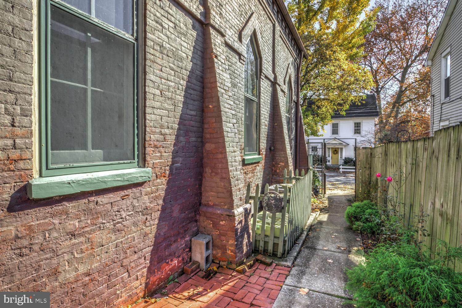 GOTHIC LOFTS - Residential