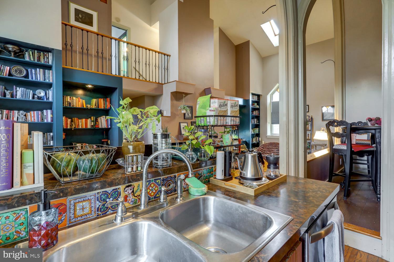 GOTHIC LOFTS - Residential