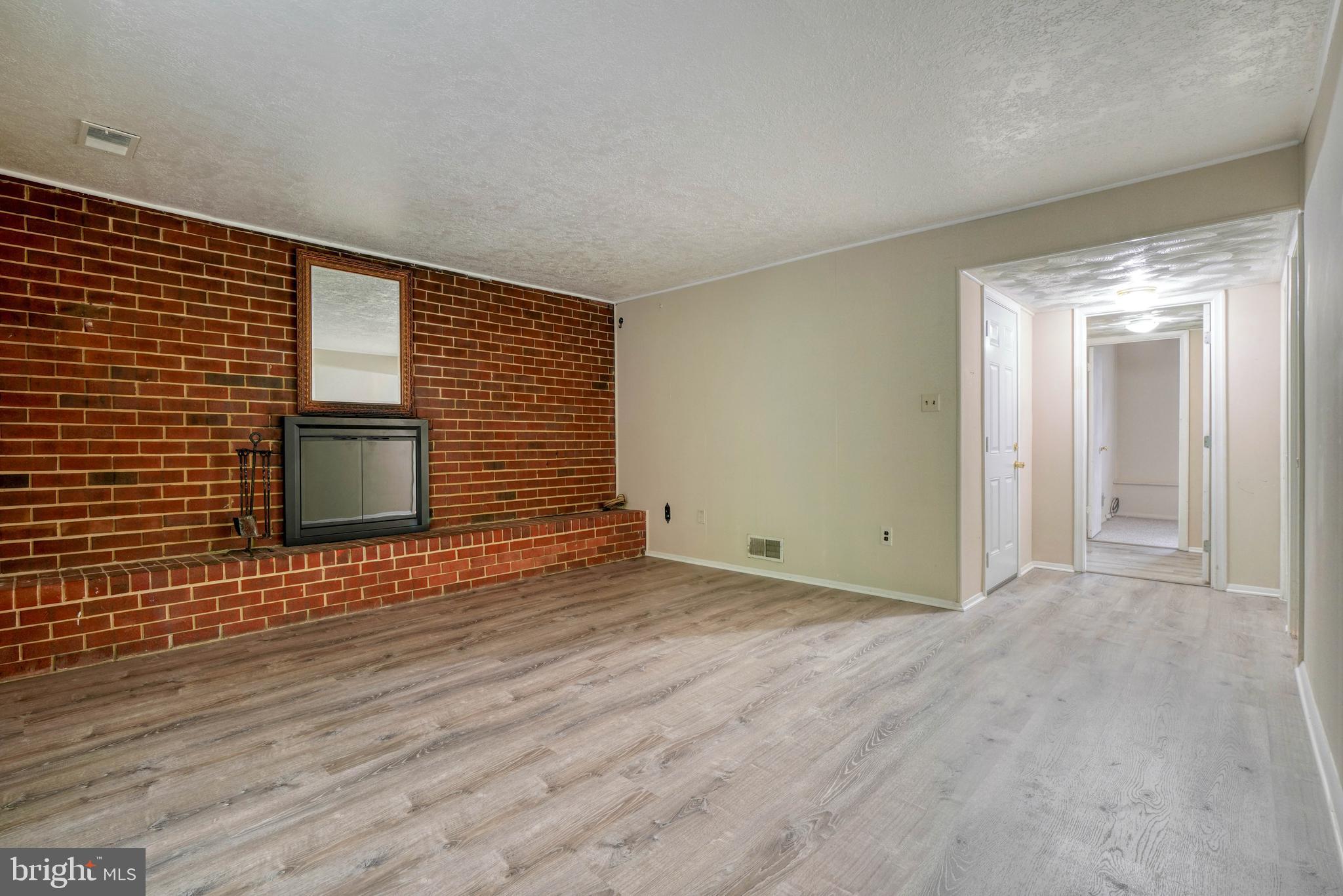 MONTPELIER WEST - Residential