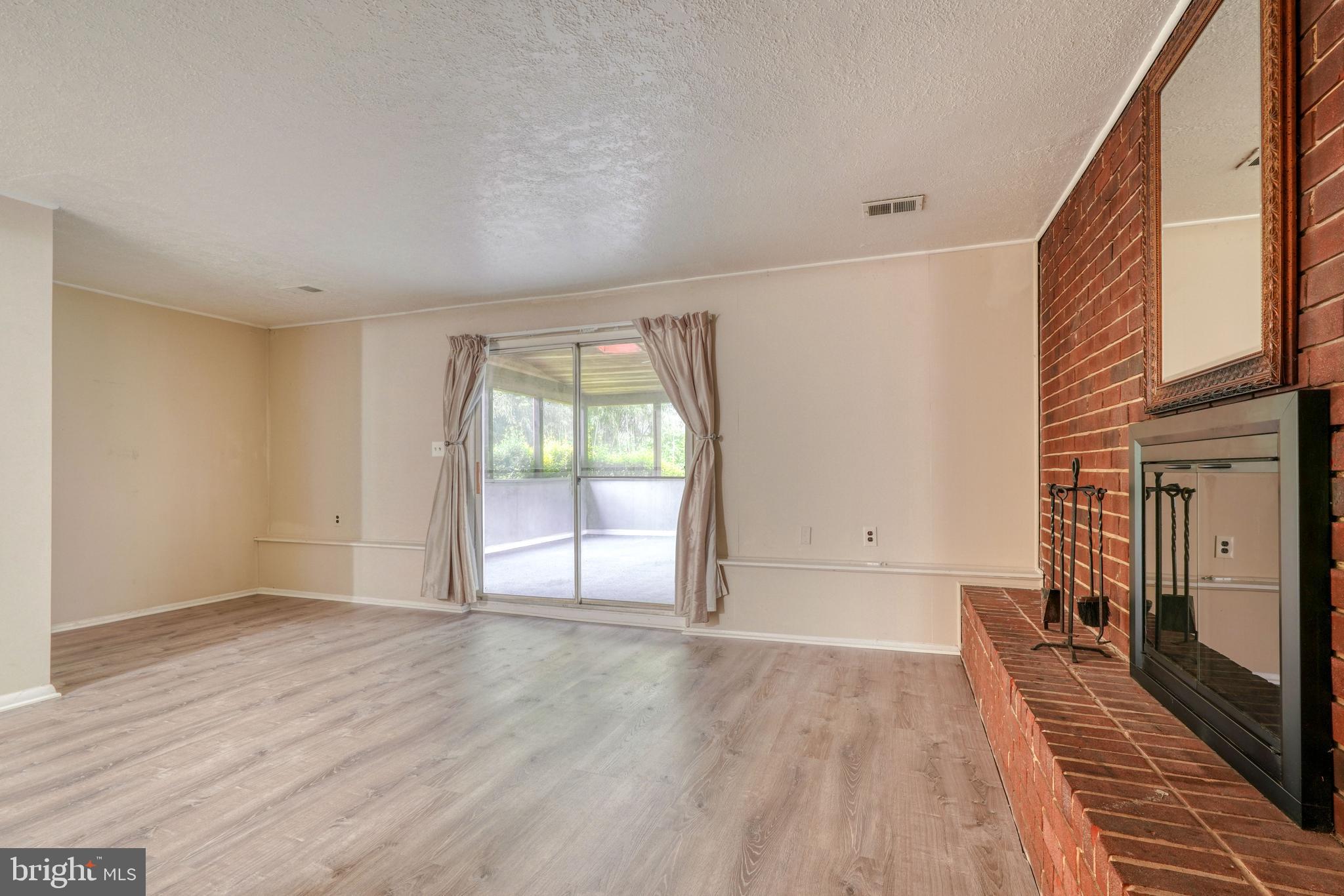 MONTPELIER WEST - Residential