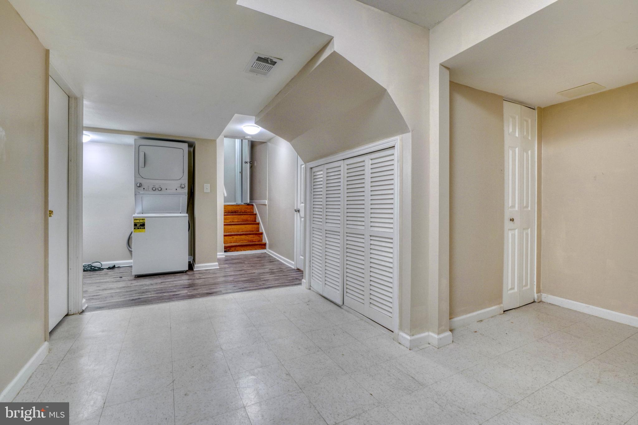 MONTPELIER WEST - Residential