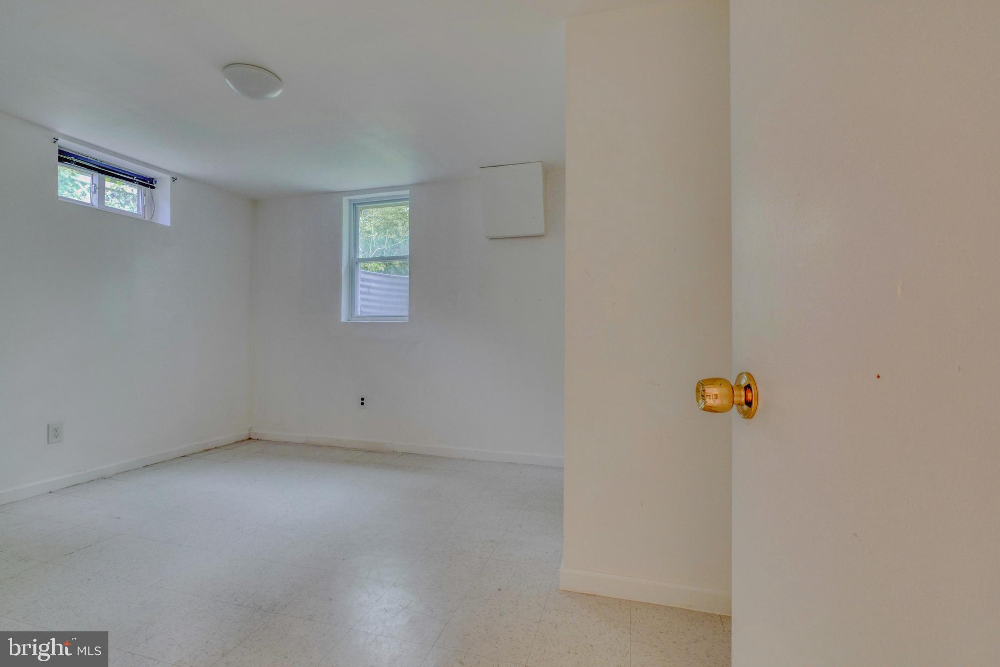 MONTPELIER WEST - Residential