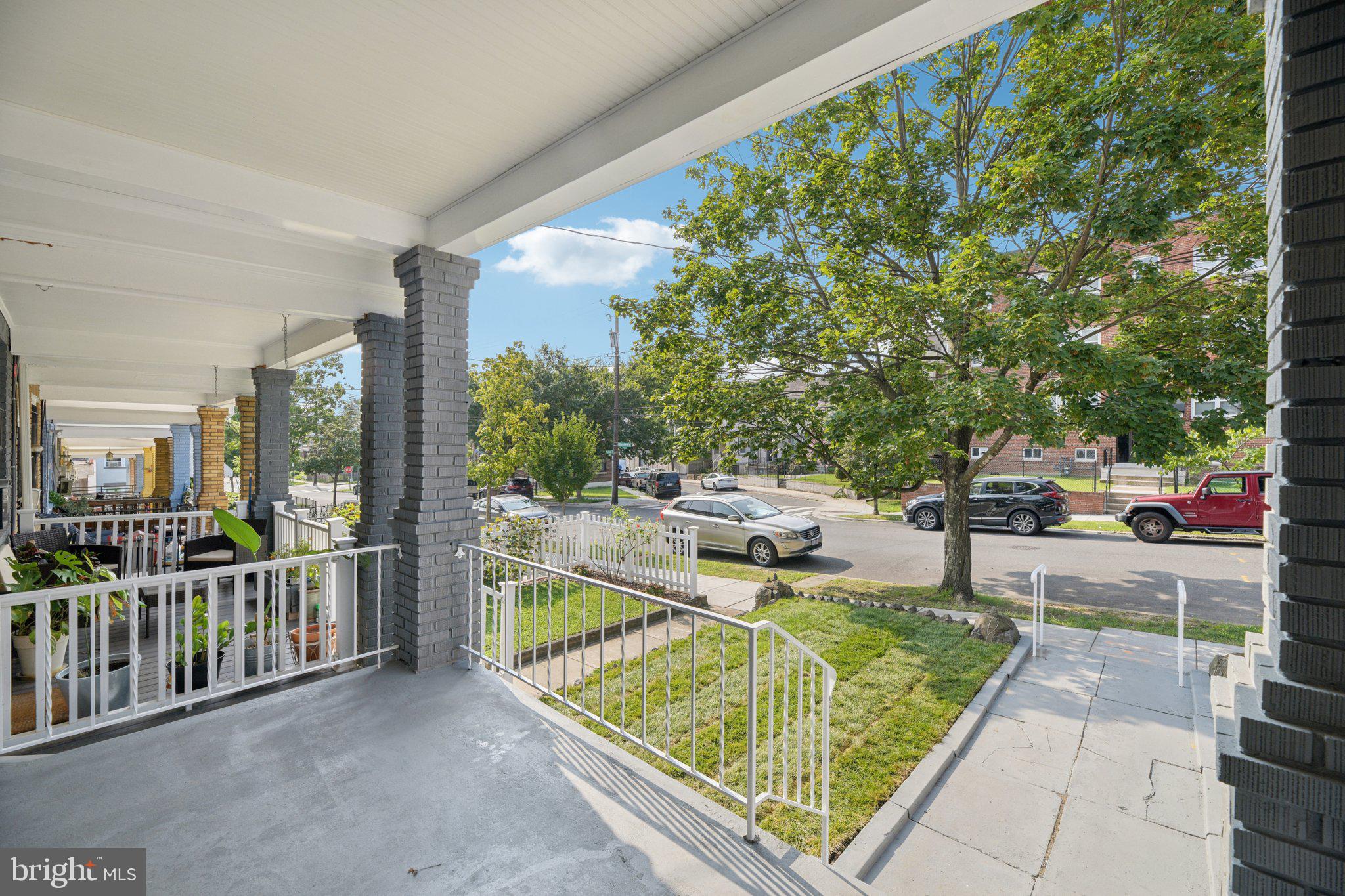 729 MADISON STREET NW