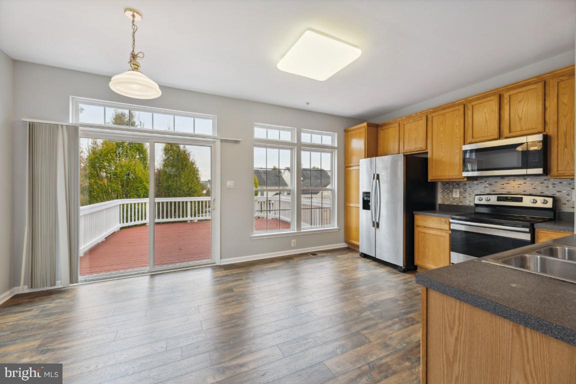 GREENWAY VILLAGE - Residential