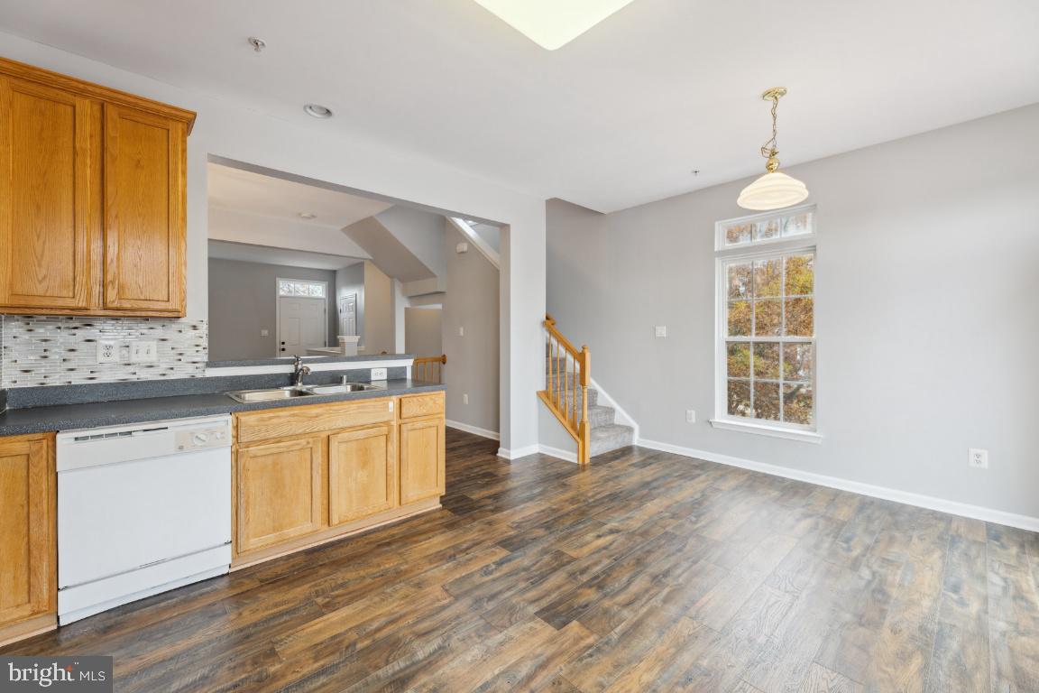 GREENWAY VILLAGE - Residential