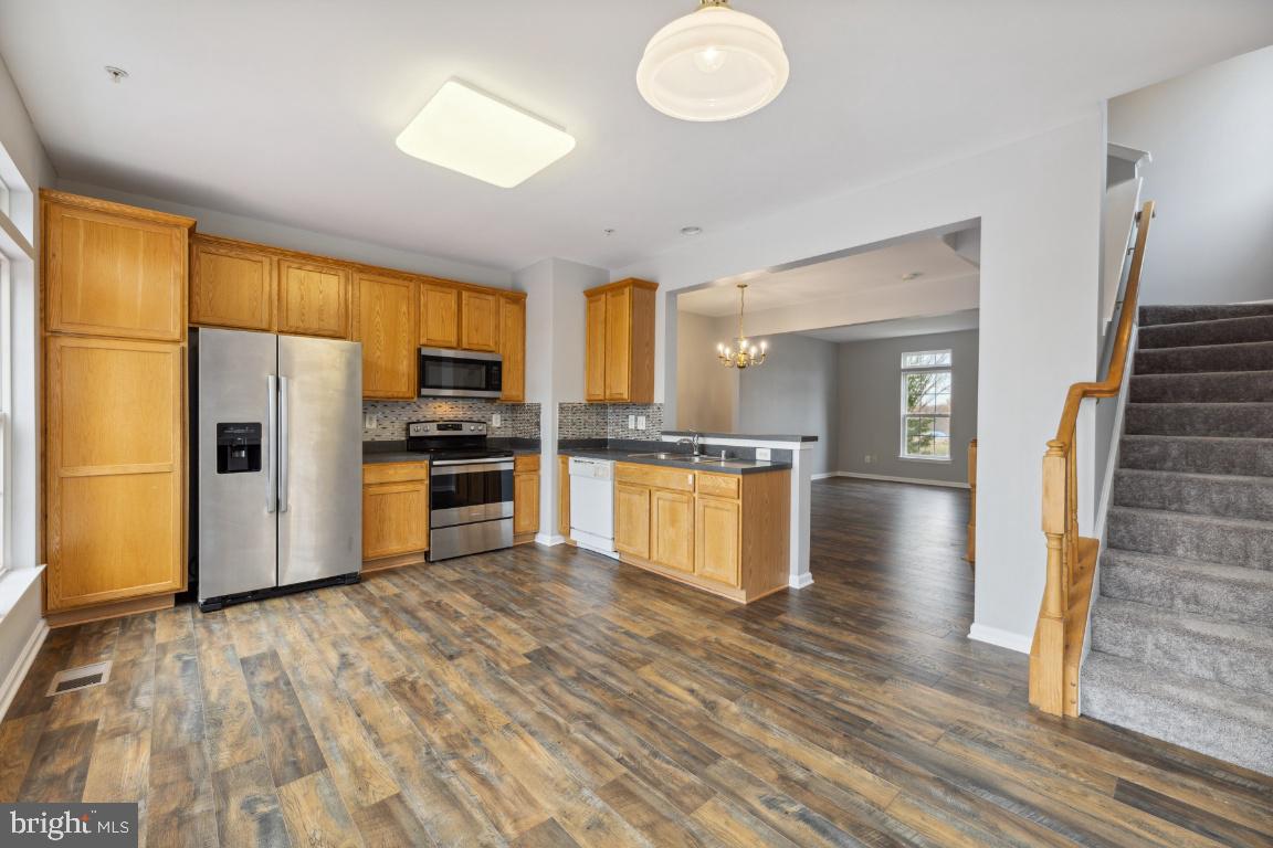 GREENWAY VILLAGE - Residential