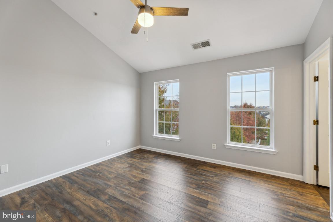 GREENWAY VILLAGE - Residential