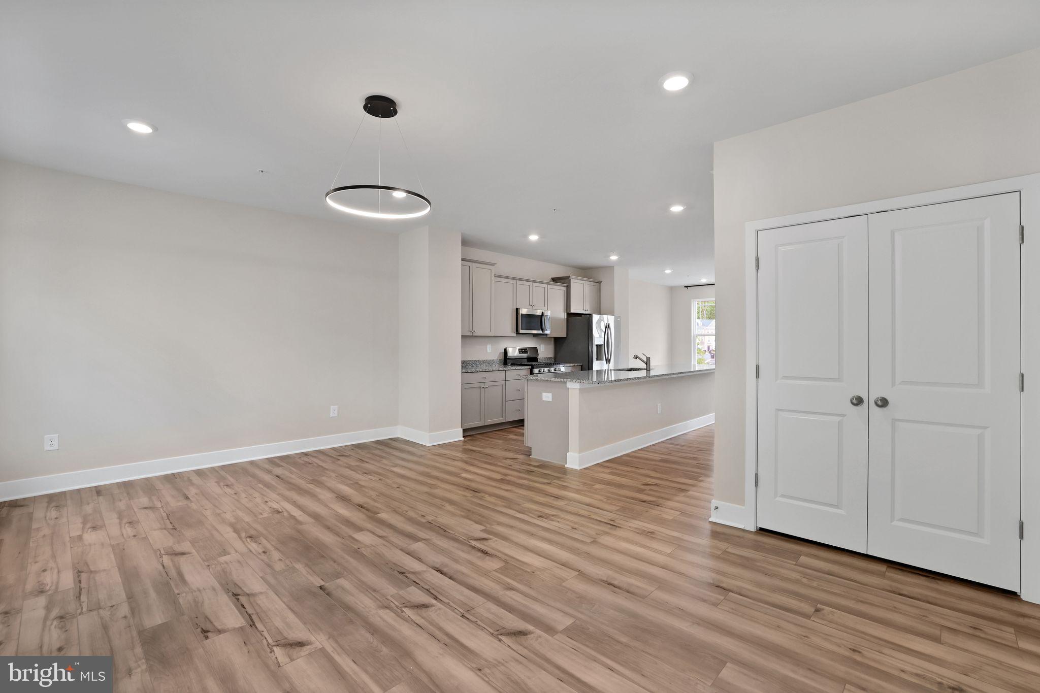 CHARLES COUNTY - Residential Lease