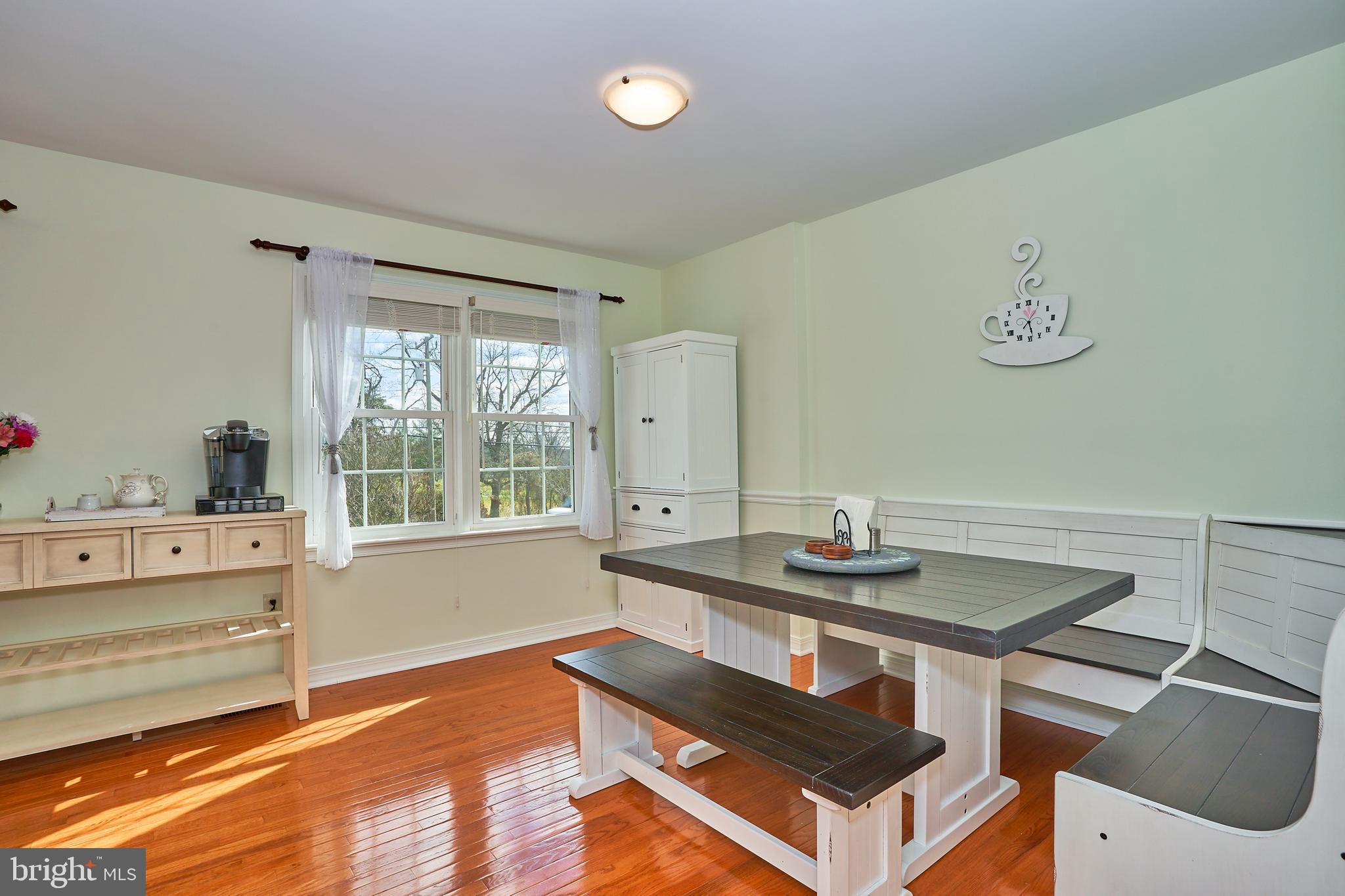 TOWNS ON THE GREENS - Residential