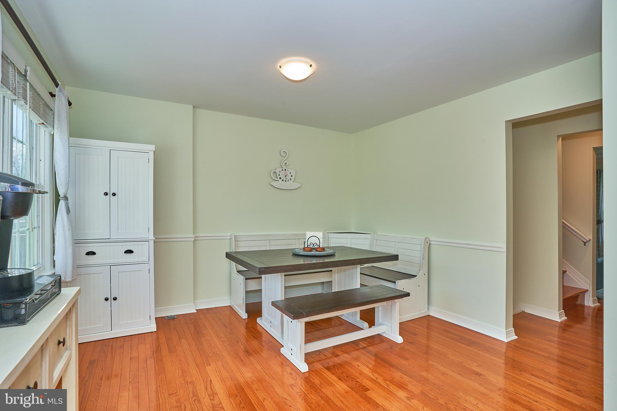 TOWNS ON THE GREENS - Residential