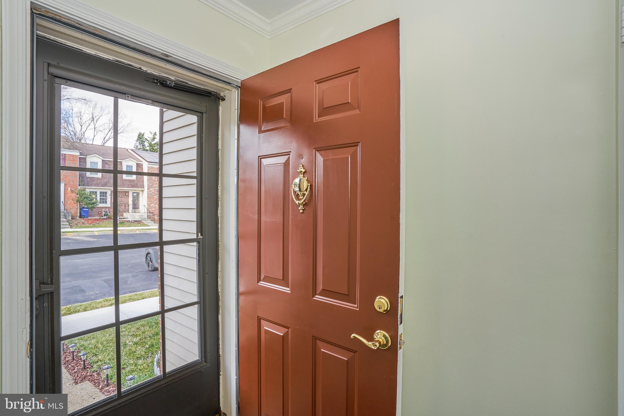 TOWNS ON THE GREENS - Residential