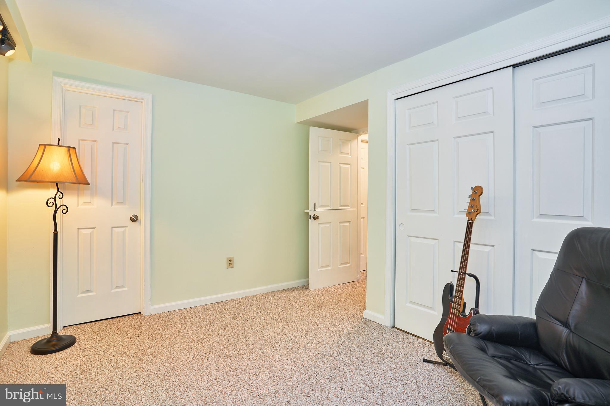 TOWNS ON THE GREENS - Residential