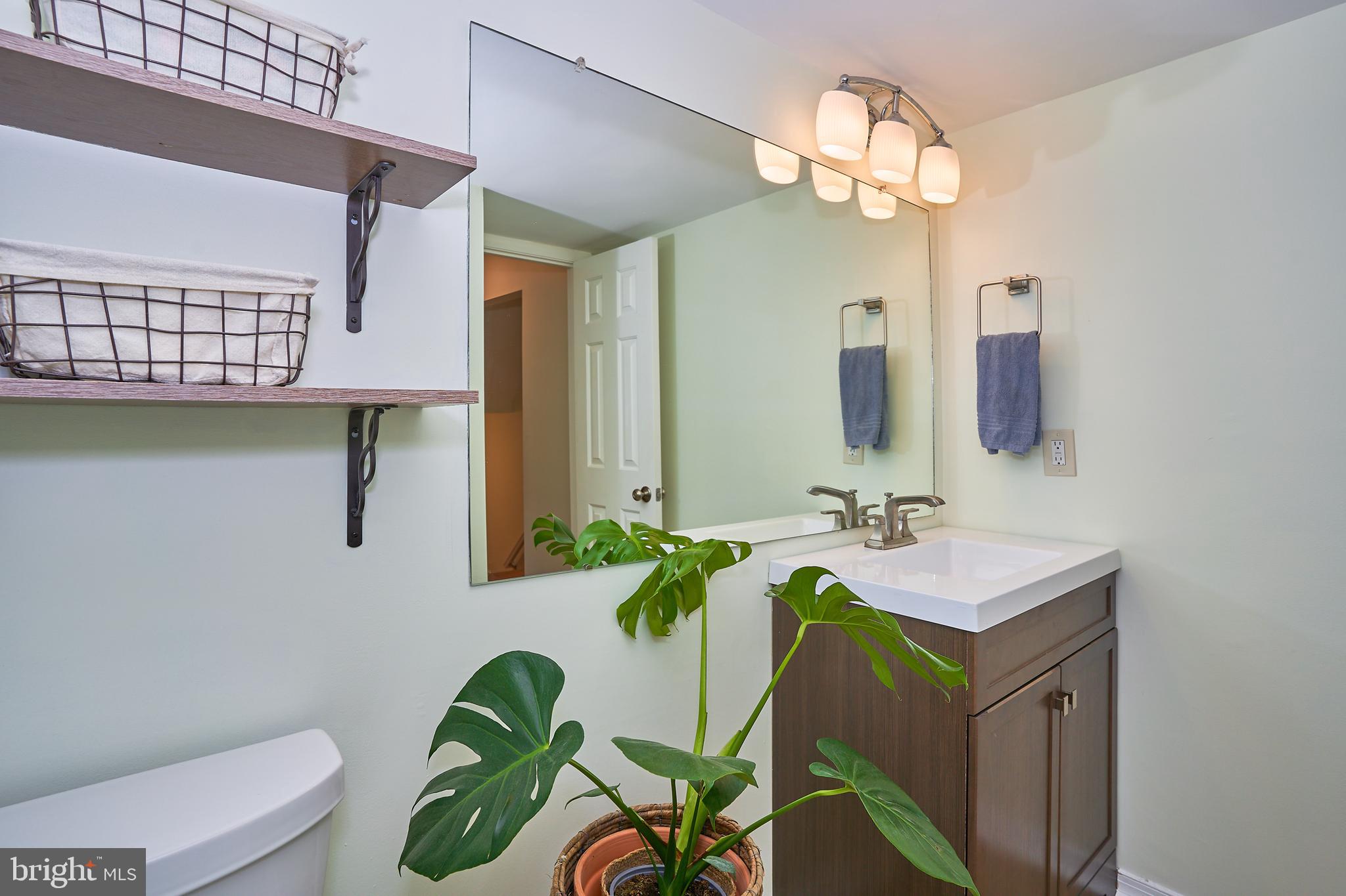 TOWNS ON THE GREENS - Residential