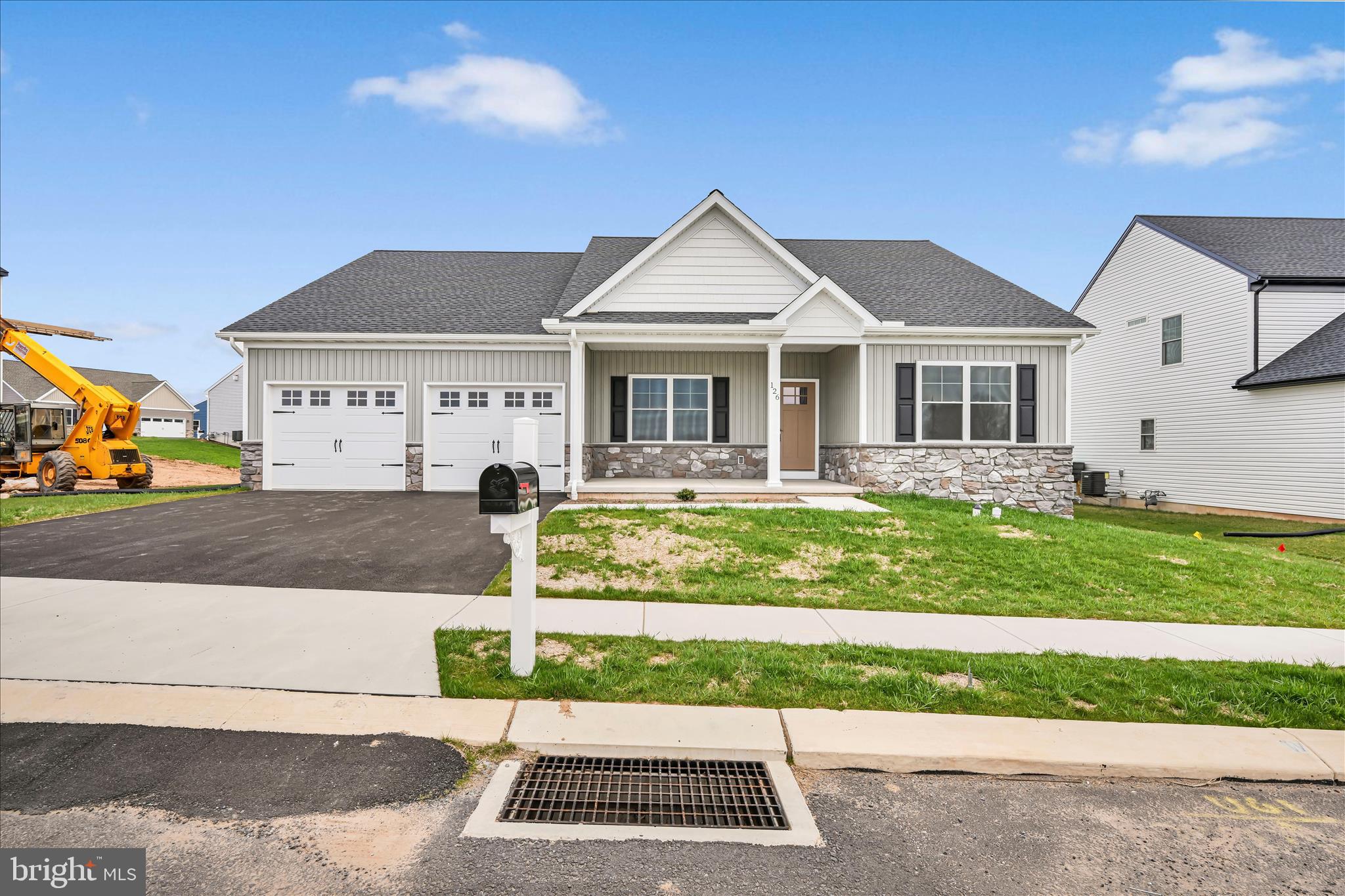 STONEY BROOK - Residential