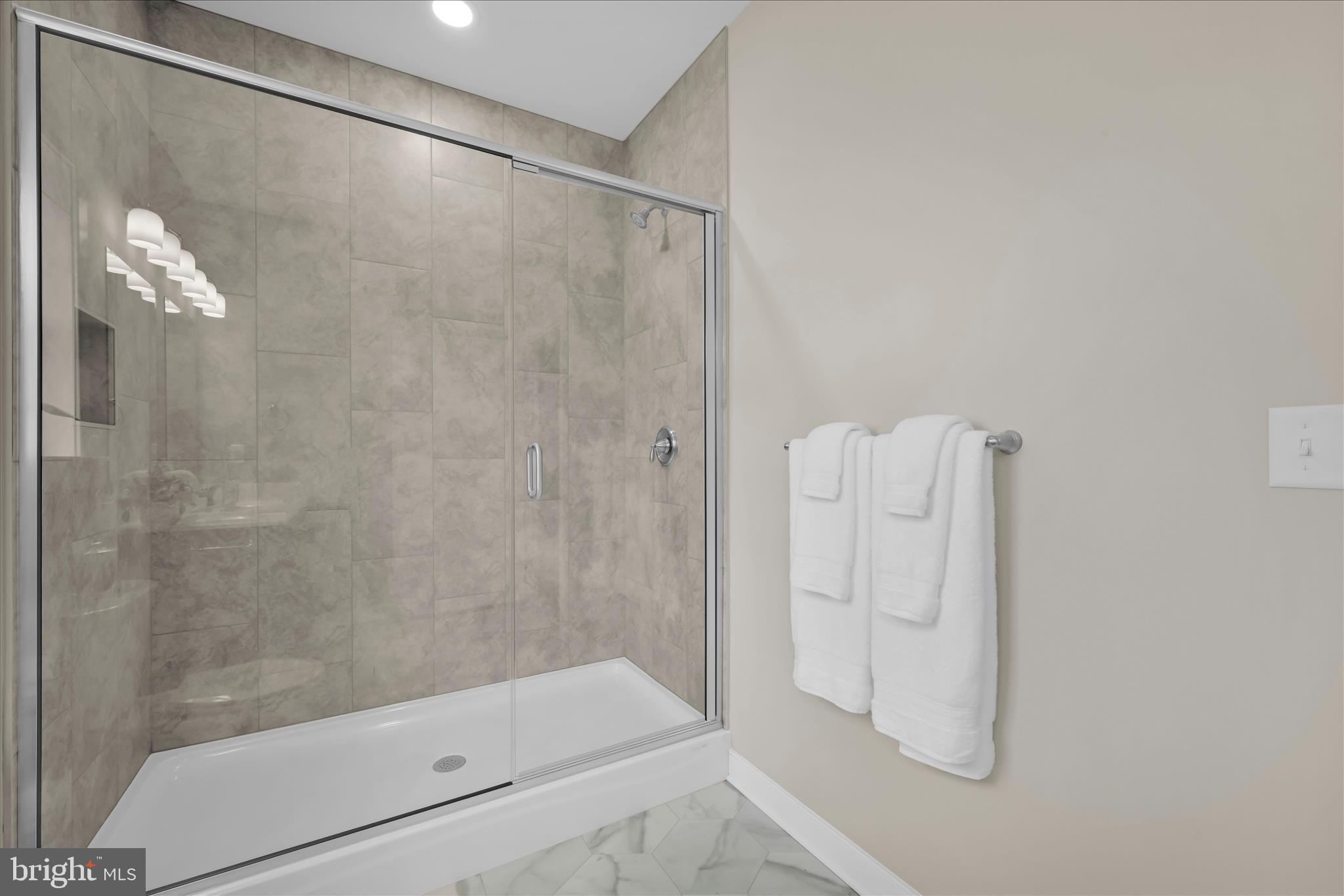 STONEY BROOK - Residential