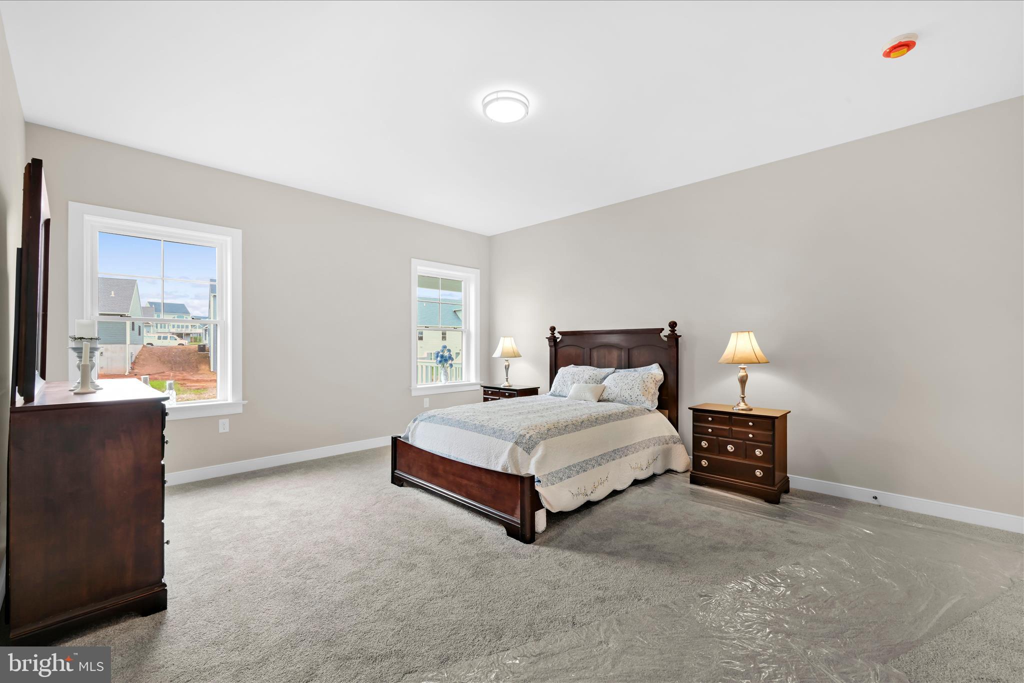 STONEY BROOK - Residential