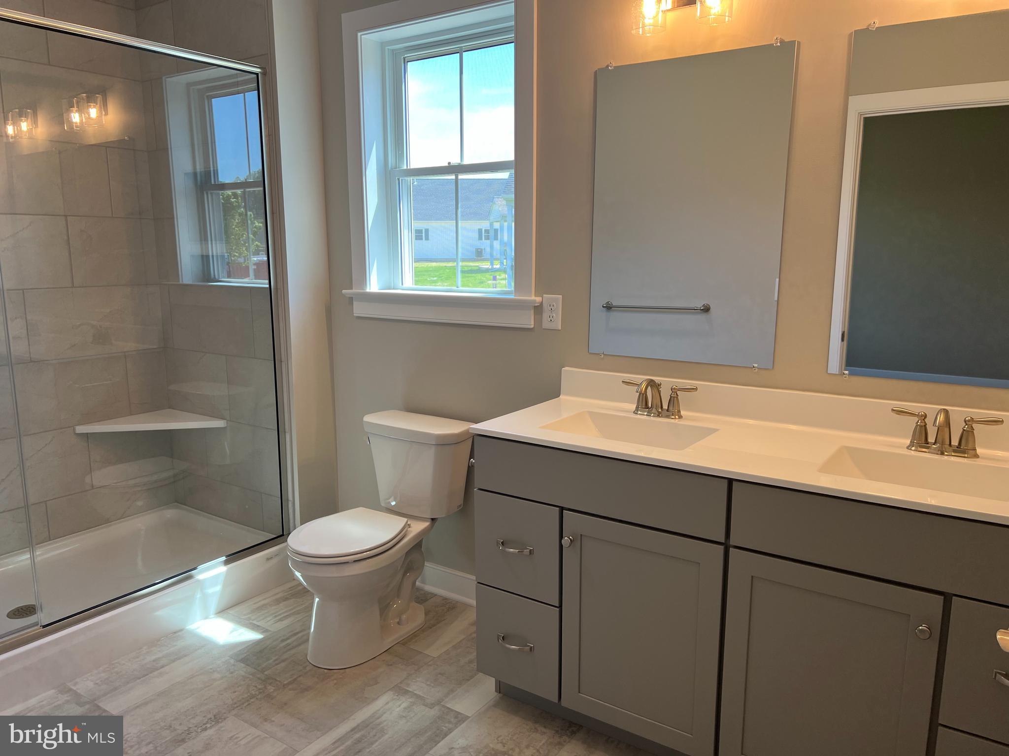 STONEY BROOK - Residential