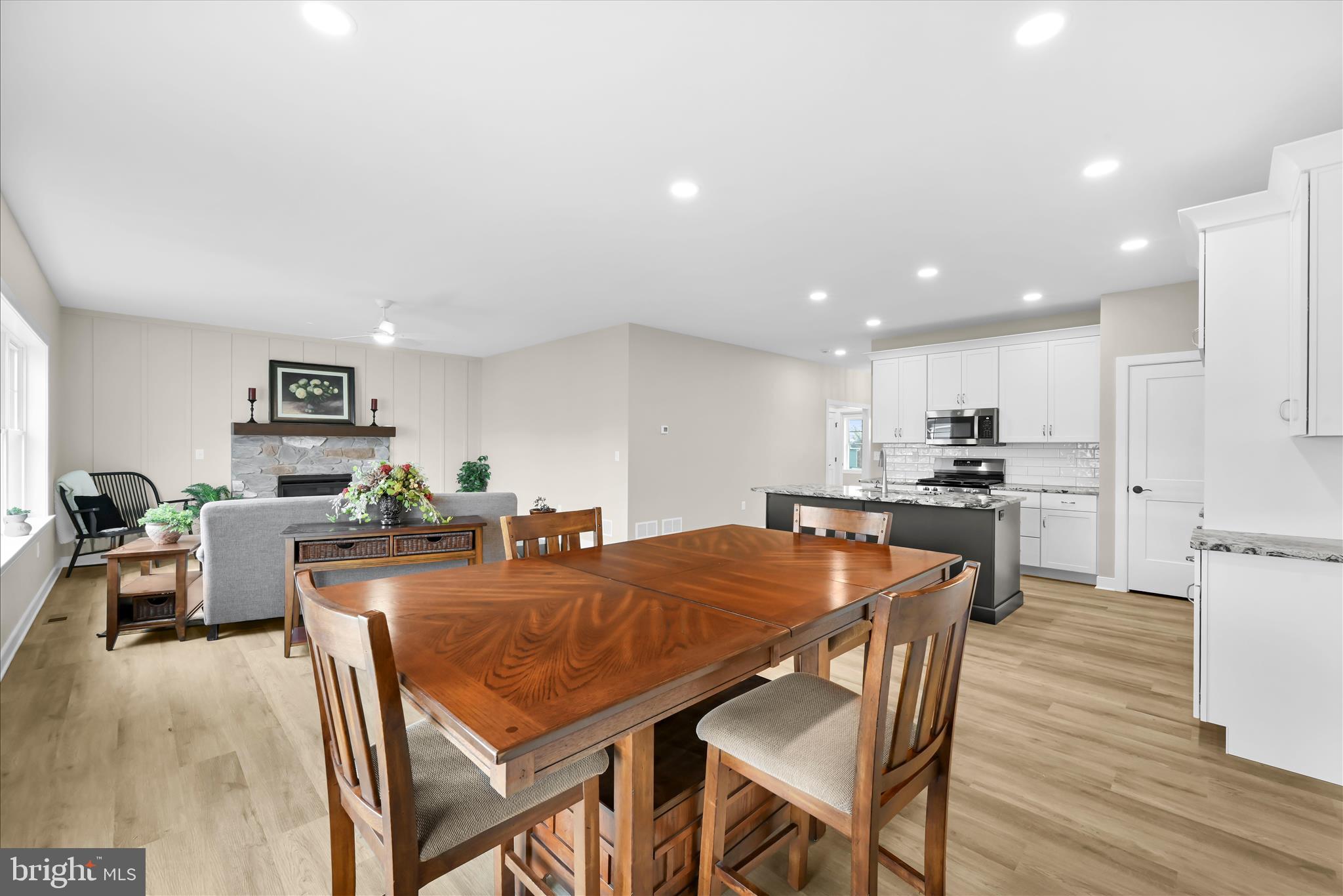 STONEY BROOK - Residential