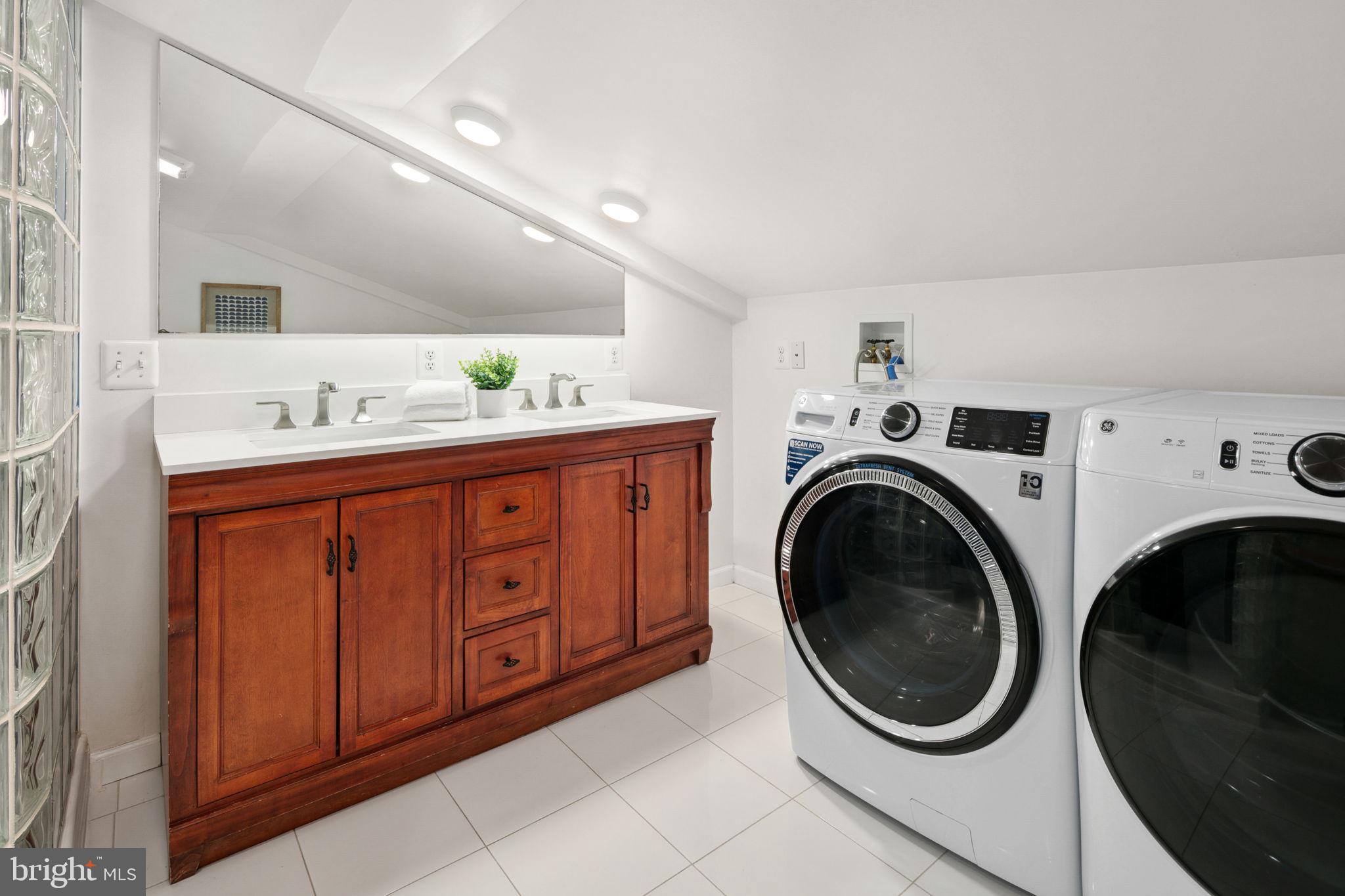 TWINBROOK - Residential