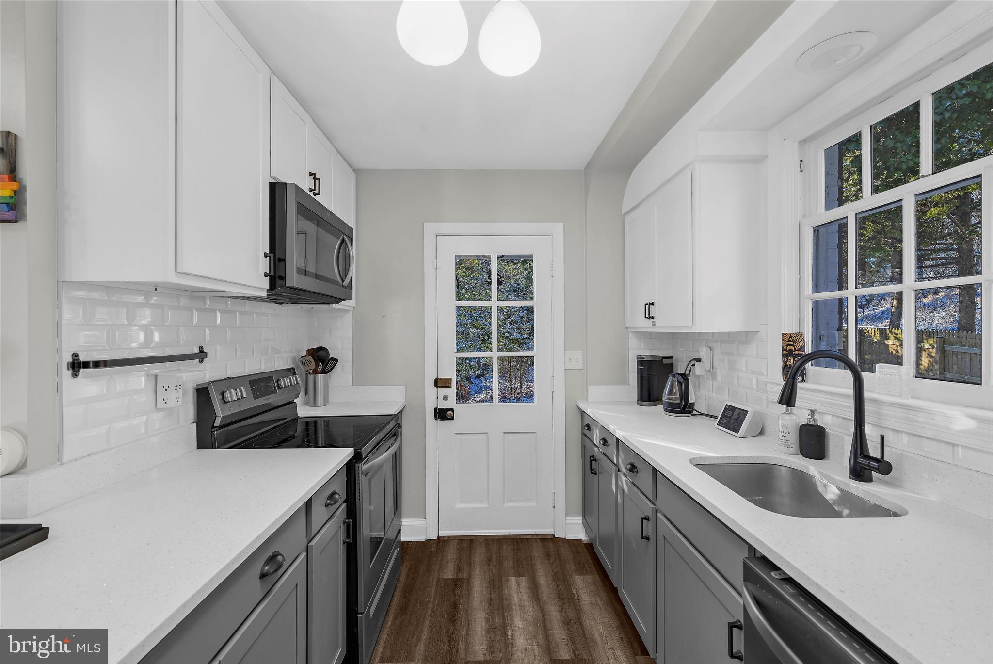 DICKEYVILLE HISTORIC DISTRICT - Residential