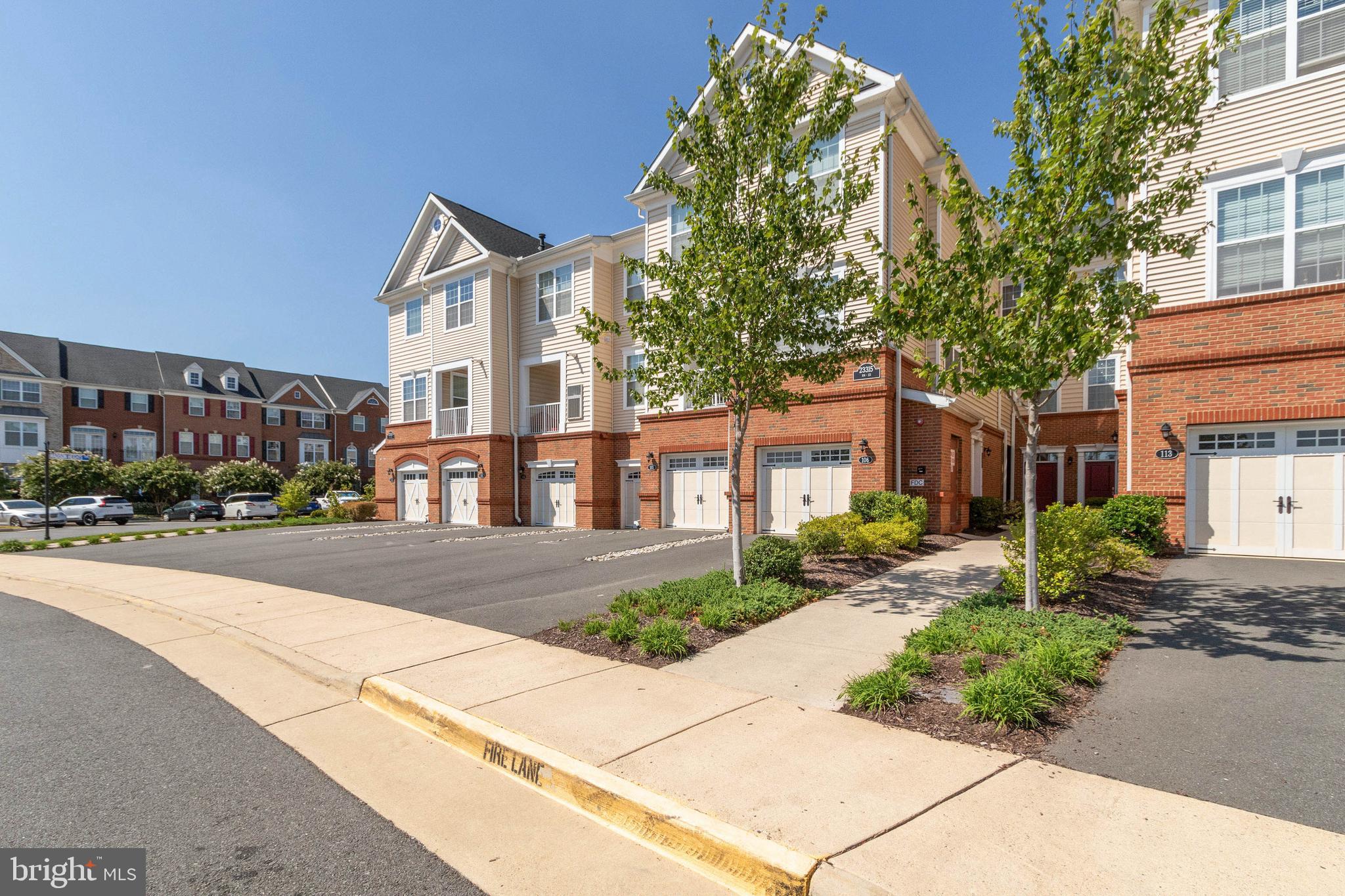 RIDGES AT LOUDOUN VALLEY - Residential